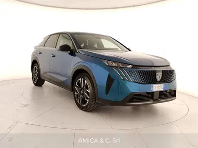 Peugeot 3008 1.2 hybrid Allure 145cv e-dcs6 del 2025 usata a Caserta