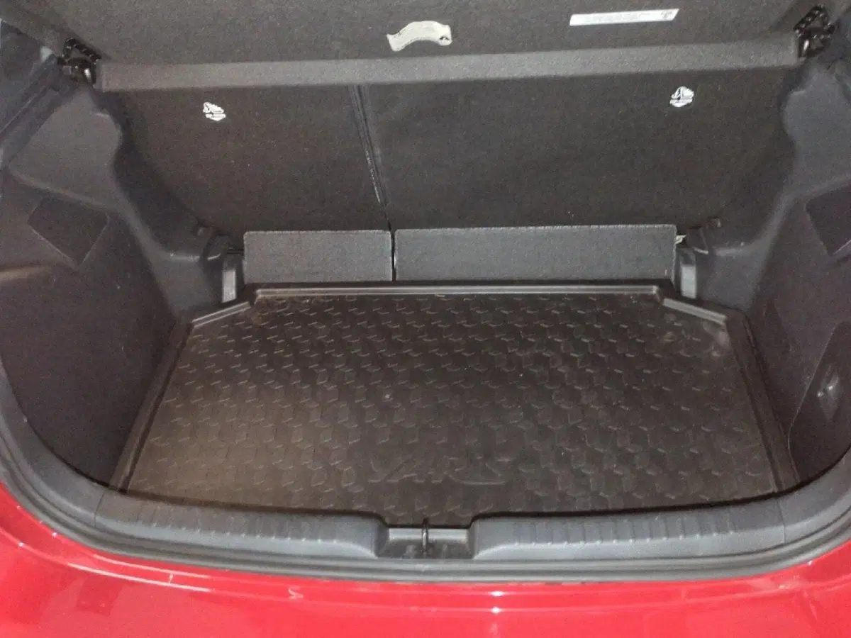 Toyota Yaris usata a Milano (11)