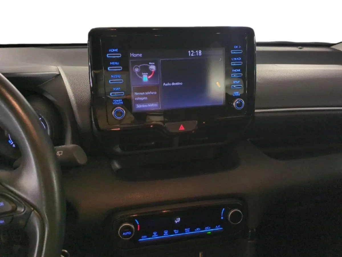 Toyota Yaris usata a Milano (16)
