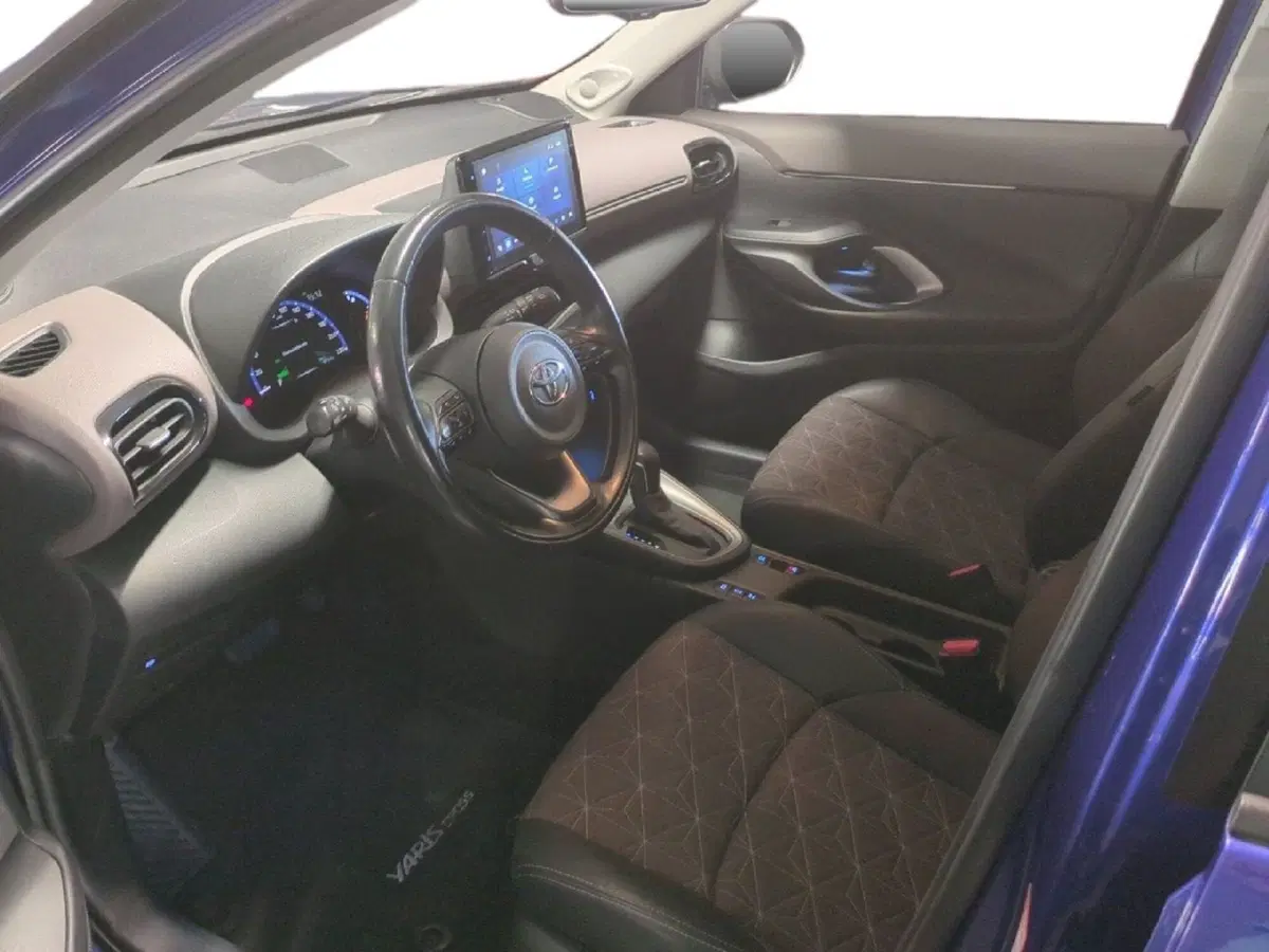 Toyota Yaris Cross usata a Milano (10)