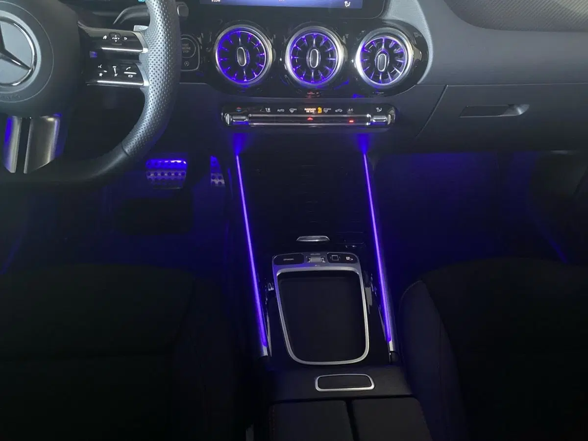 Mercedes-Benz GLA SUV usata a Bergamo (15)
