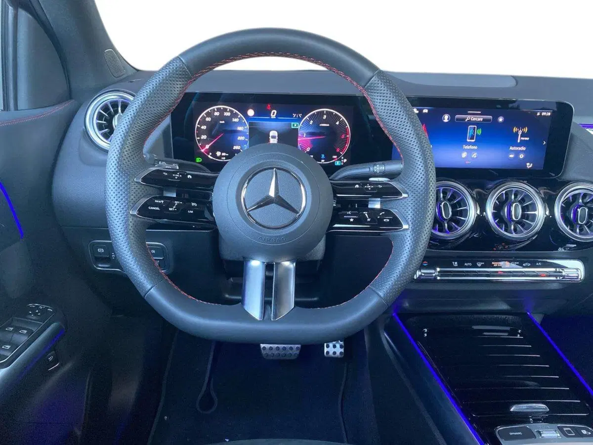 Mercedes-Benz GLA SUV usata a Bergamo (9)