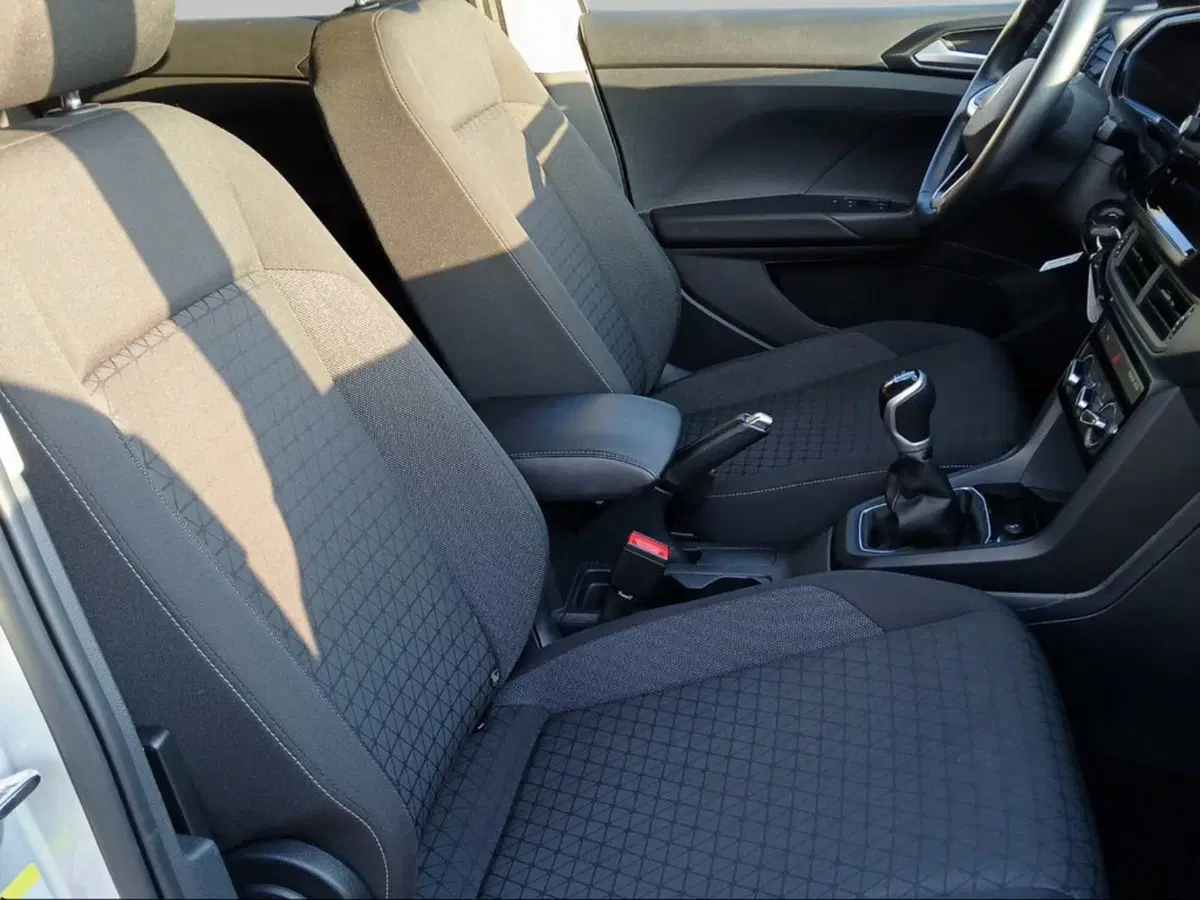 Volkswagen T-Cross usata a Livorno (12)