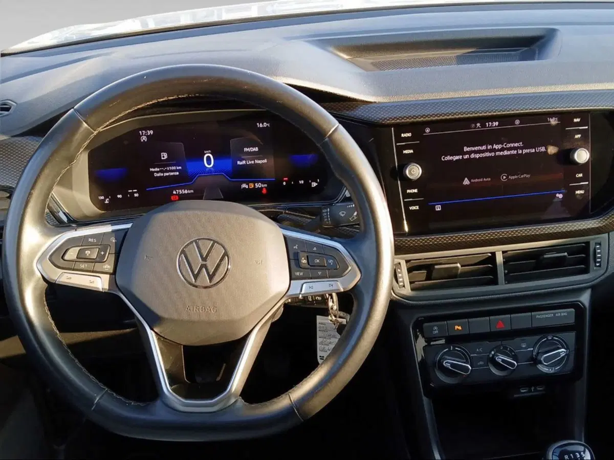 Volkswagen T-Cross usata a Livorno (8)