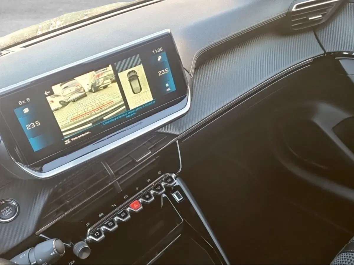 Peugeot 208 usata a Pisa (14)
