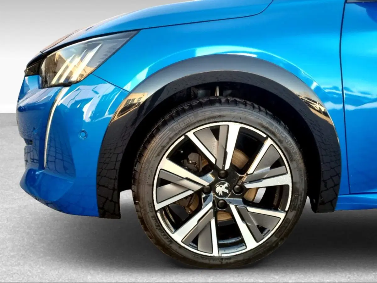 Peugeot 208 usata a Pisa (15)