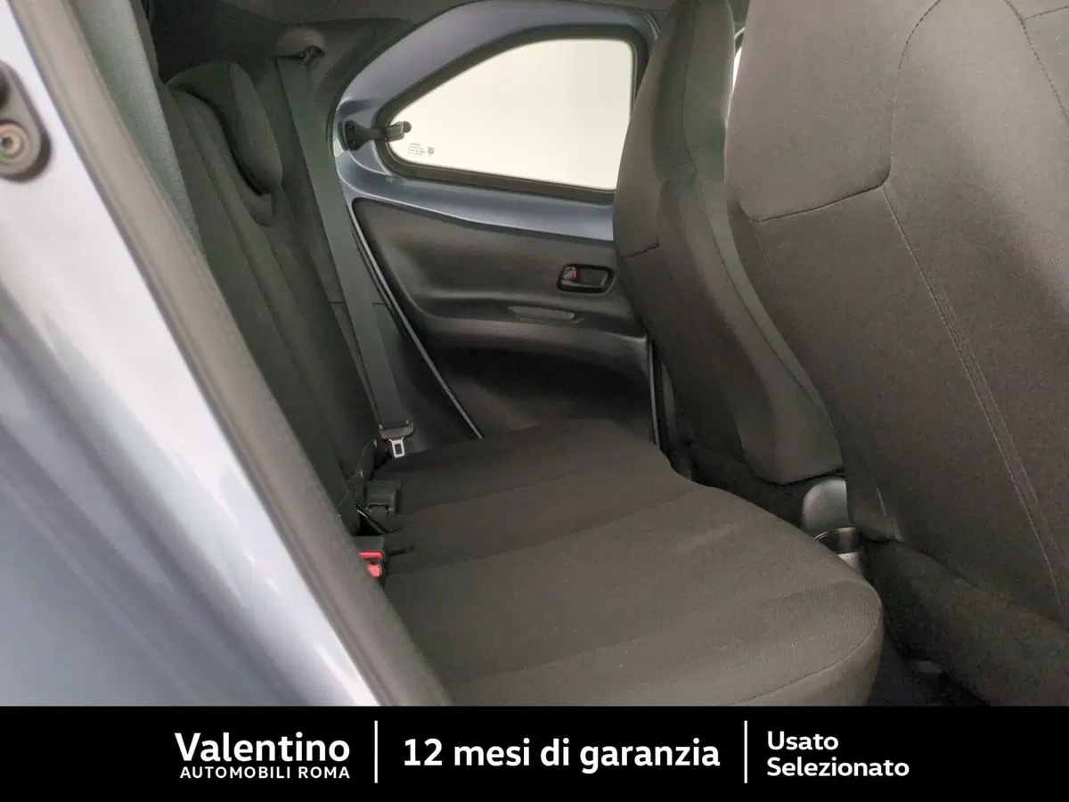Toyota Aygo X usata a Roma (12)