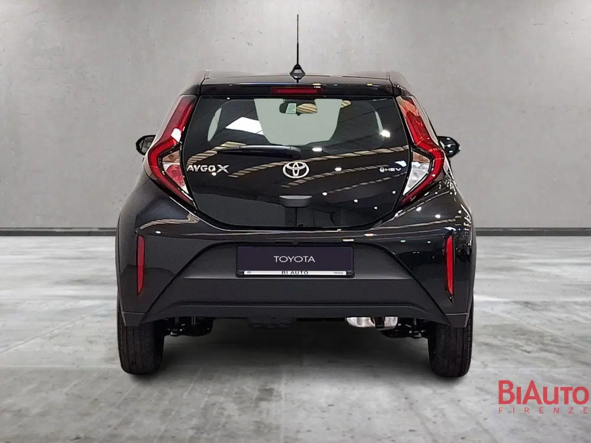 Toyota Aygo X nuova a Firenze (11)