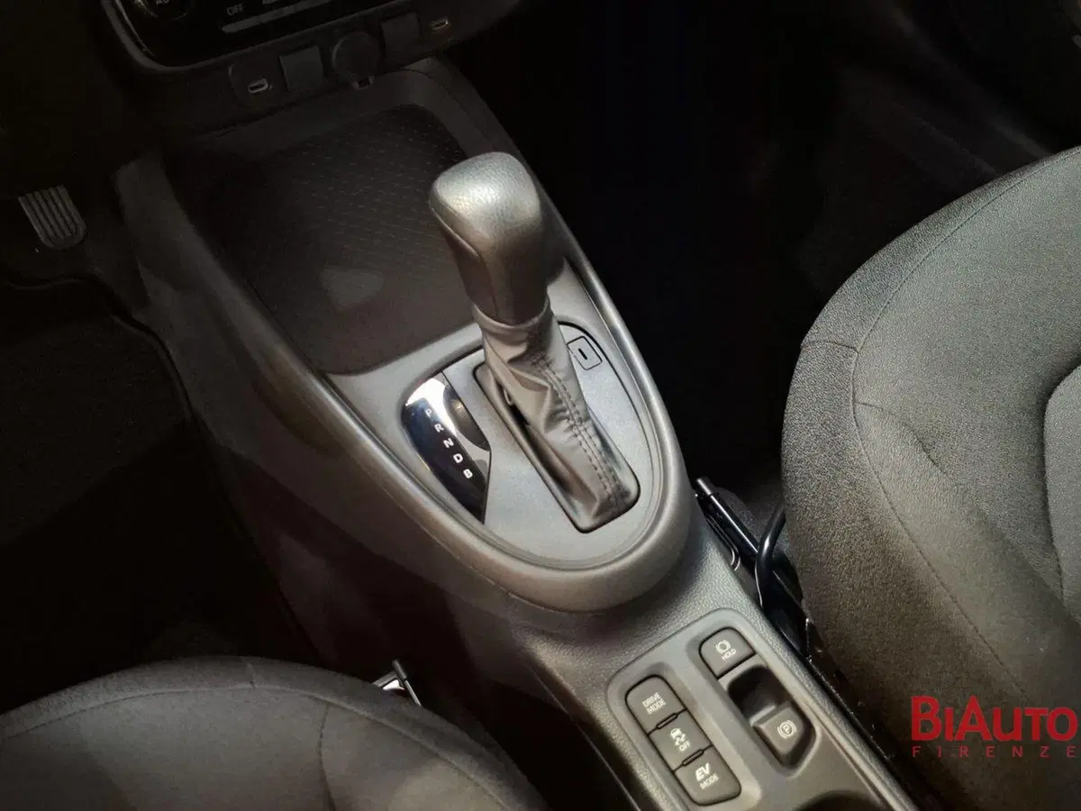 Toyota Aygo X nuova a Firenze (16)