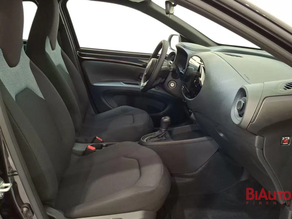 Toyota Aygo X nuova a Firenze (17)