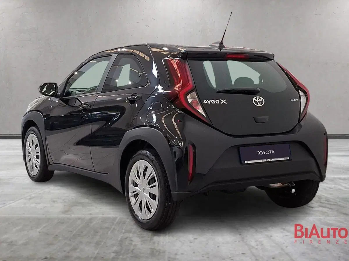 Toyota Aygo X nuova a Firenze (4)