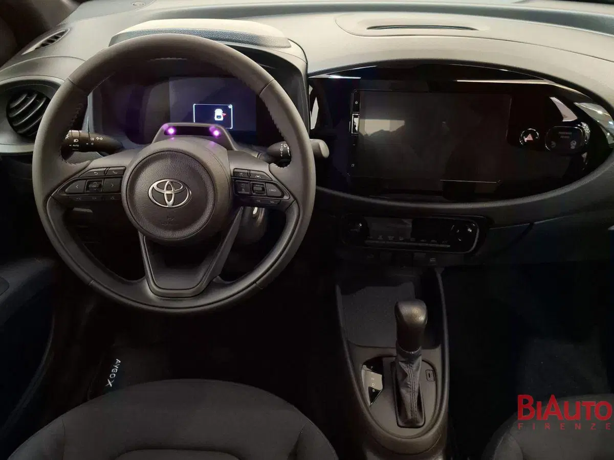 Toyota Aygo X nuova a Firenze (7)