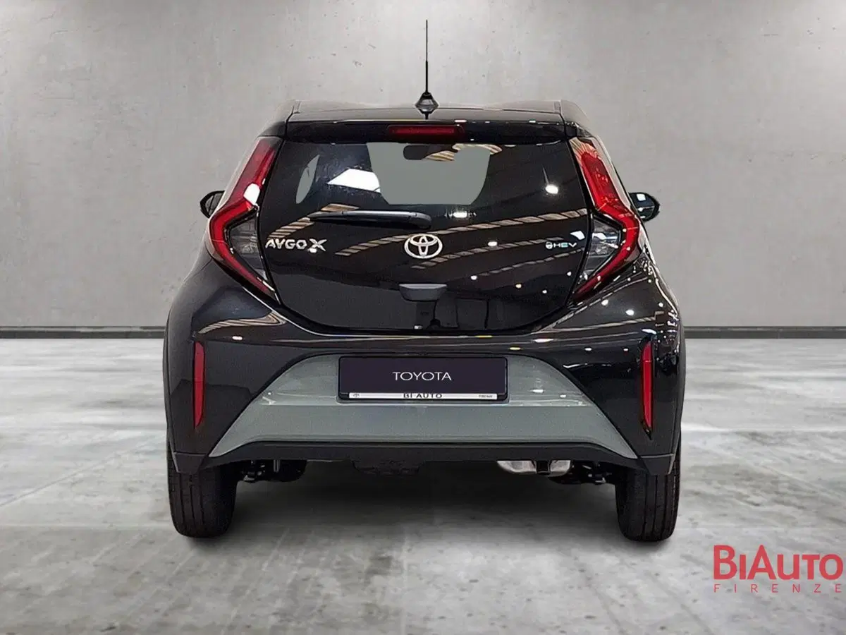 Toyota Aygo X nuova a Firenze (11)