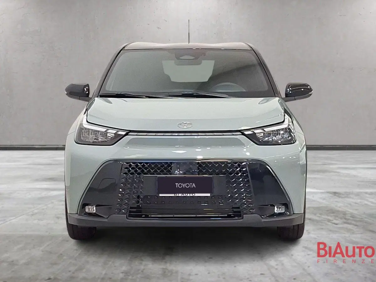 Toyota Aygo X nuova a Firenze (12)
