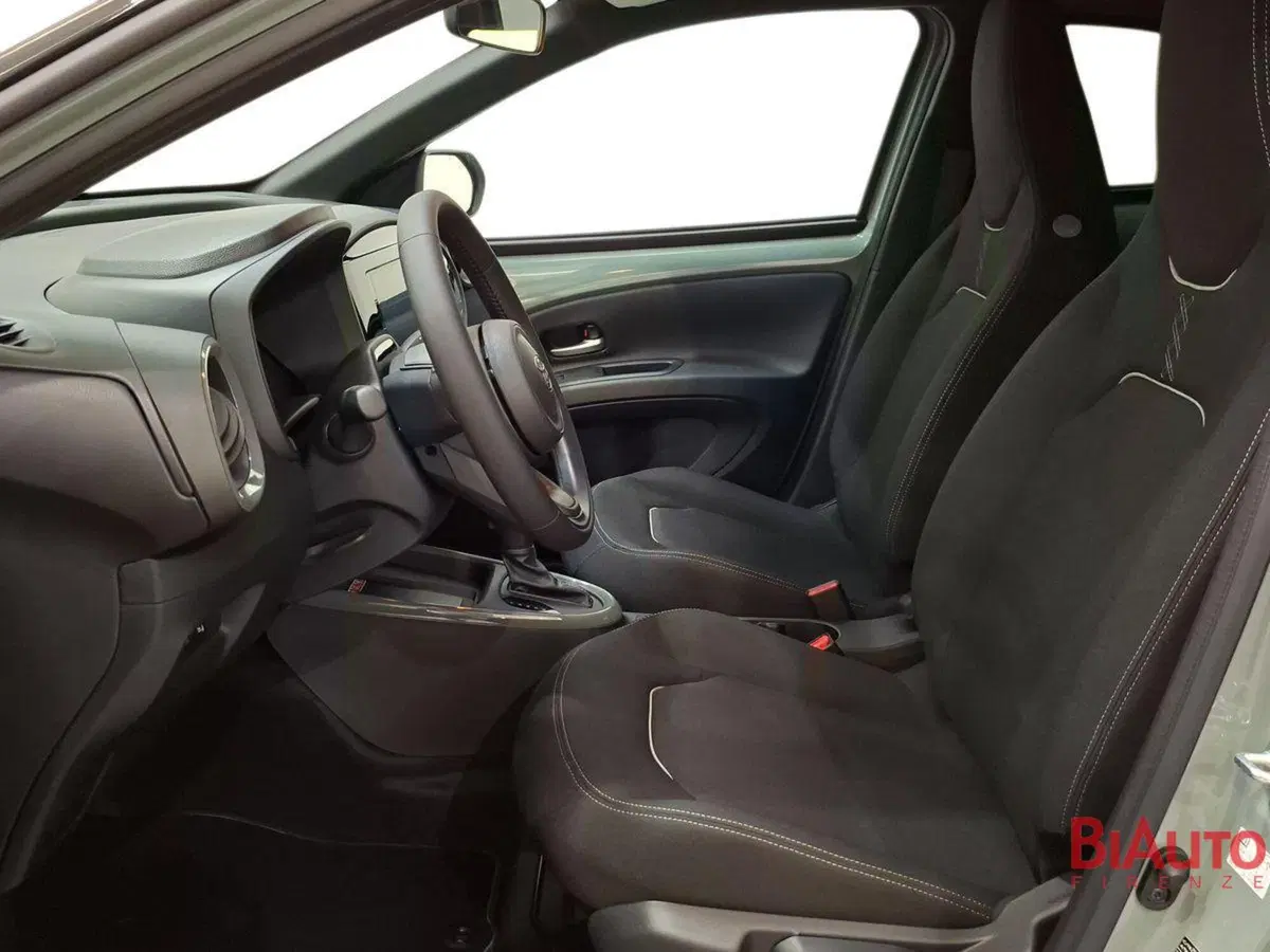 Toyota Aygo X nuova a Firenze (18)