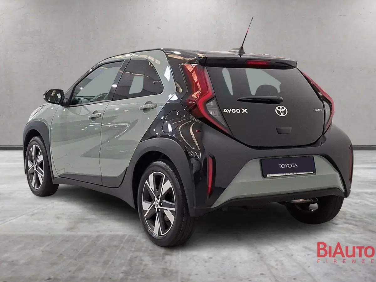Toyota Aygo X nuova a Firenze (4)