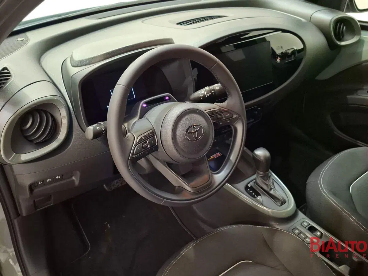 Toyota Aygo X nuova a Firenze (6)