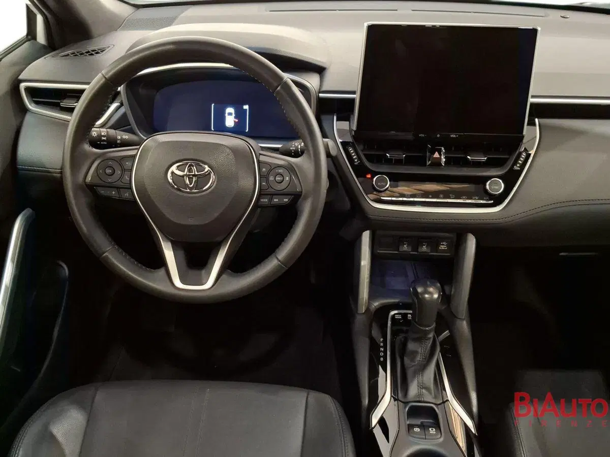 Toyota Corolla Cross Hybrid usata a Firenze (8)