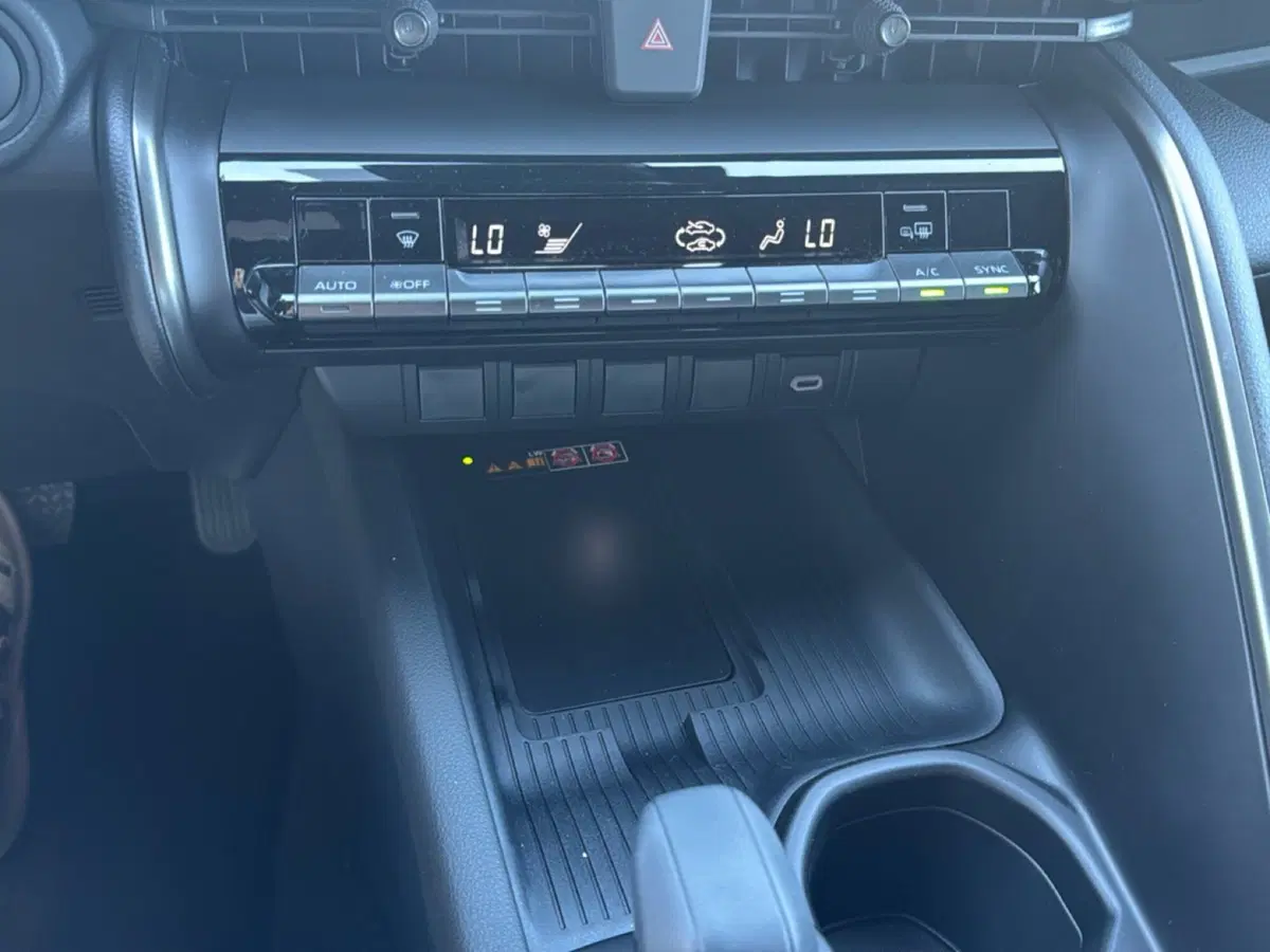 Toyota Toyota C-HR nuova a Ferrara (14)