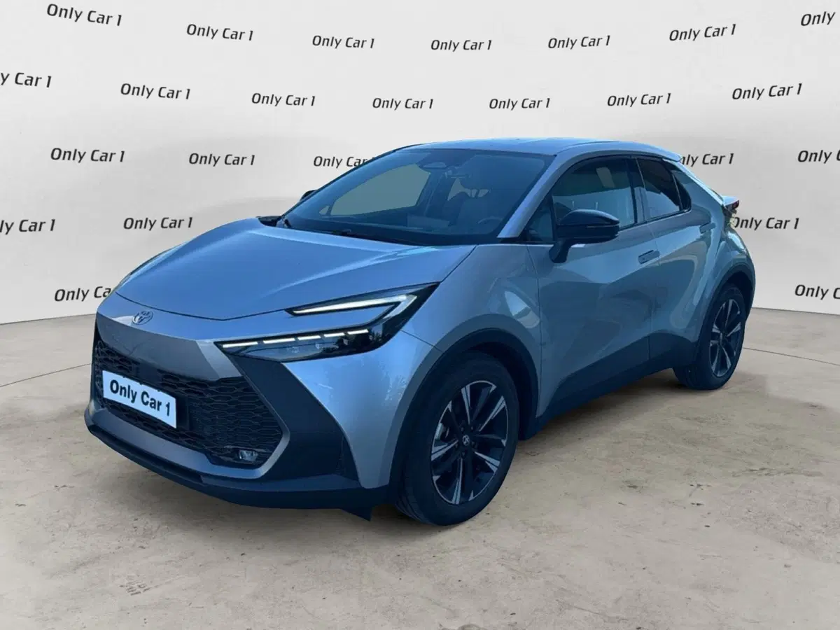 Toyota Toyota C-HR nuova a Ferrara (2)