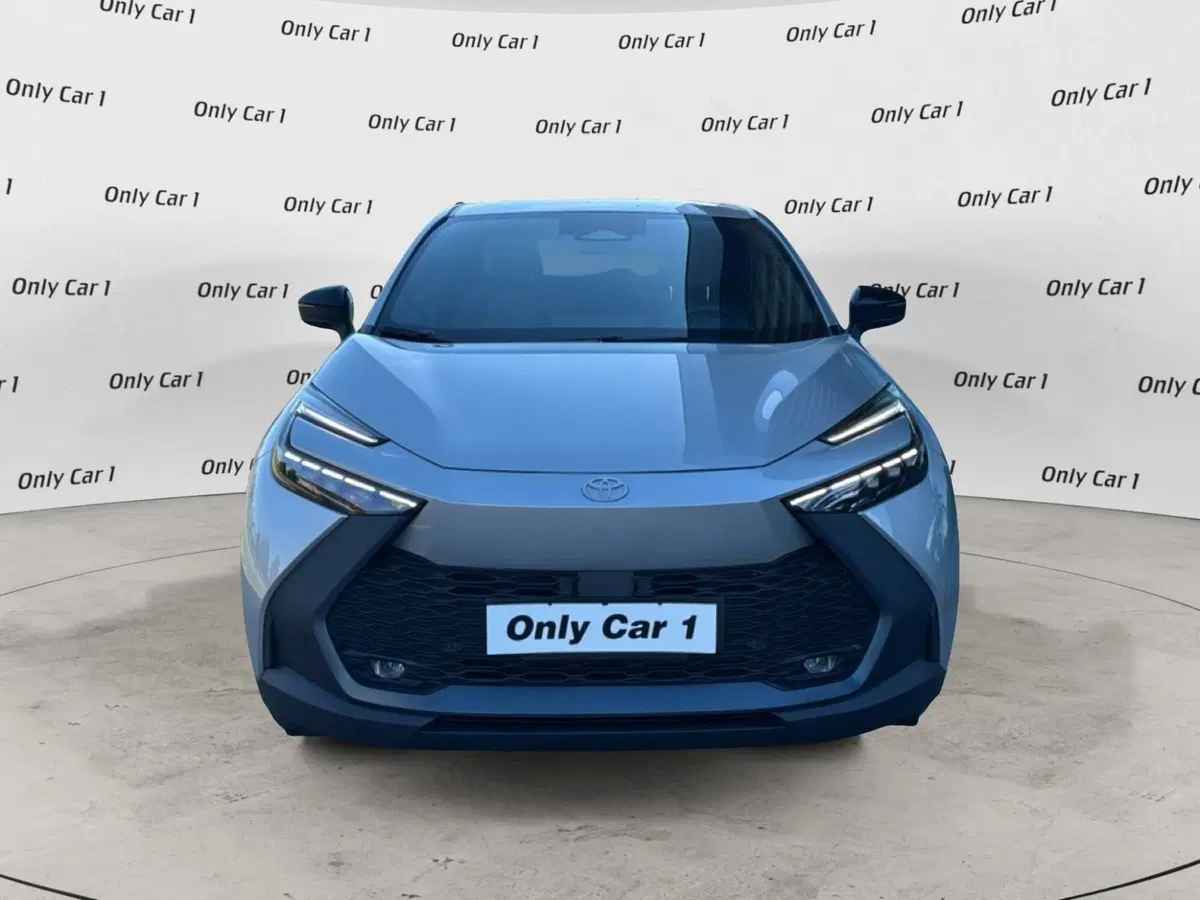 Toyota Toyota C-HR nuova a Ferrara (3)