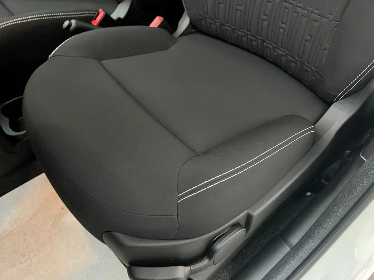 Fiat Panda Cross nuova a Bari (12)