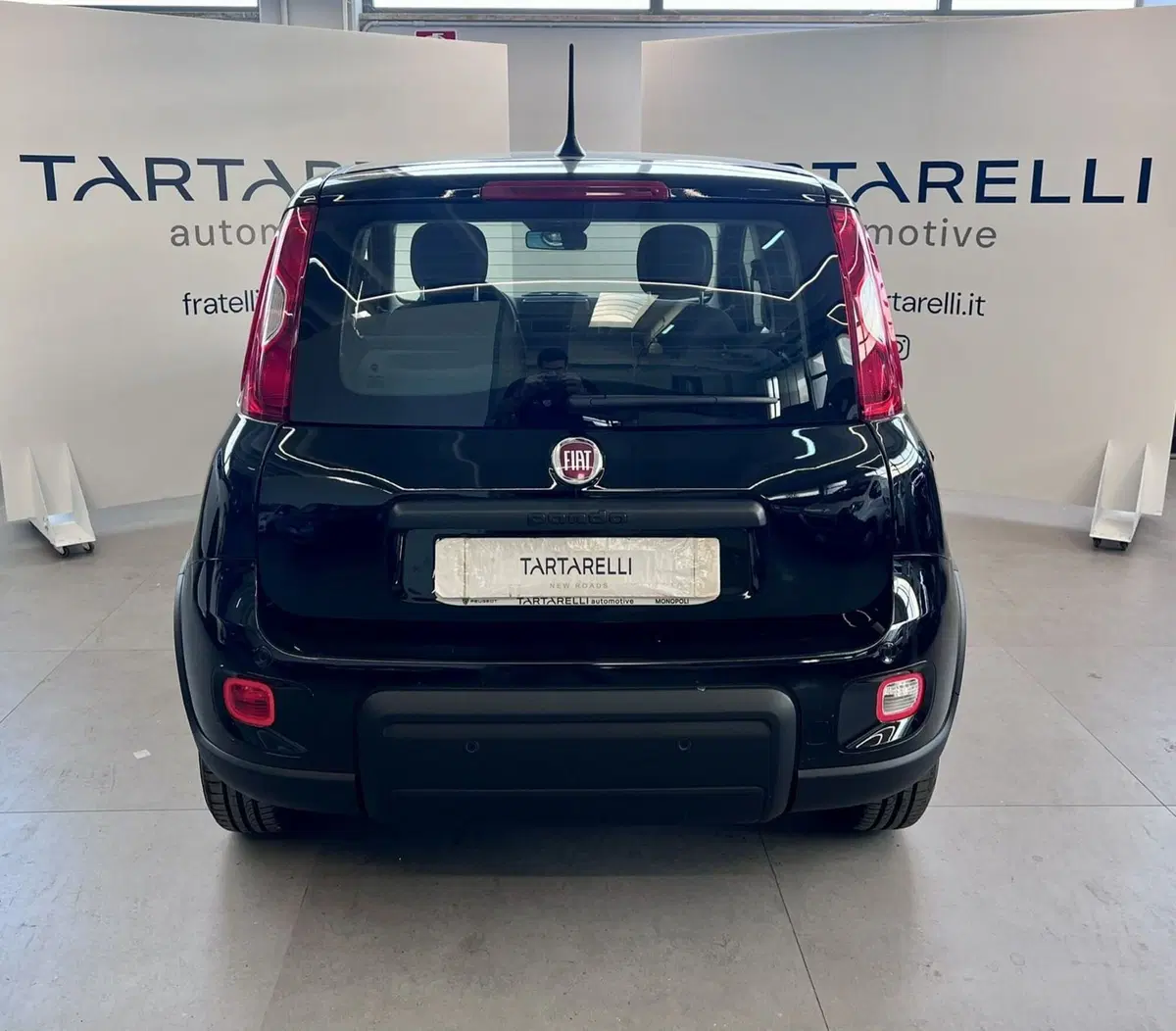 Fiat Panda Cross nuova a Bari (6)