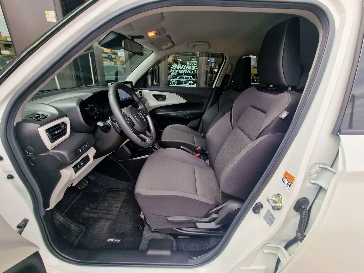 Suzuki Swift usata a Milano (6)