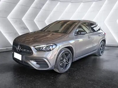 Mercedes-Benz GLA SUV 200 d AMG Line Premium Plus 4matic auto del 2024 usata a Salerno