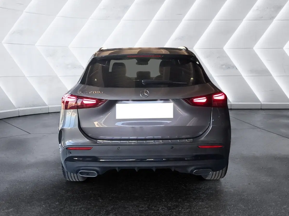 Mercedes-Benz GLA SUV usata a Salerno (6)