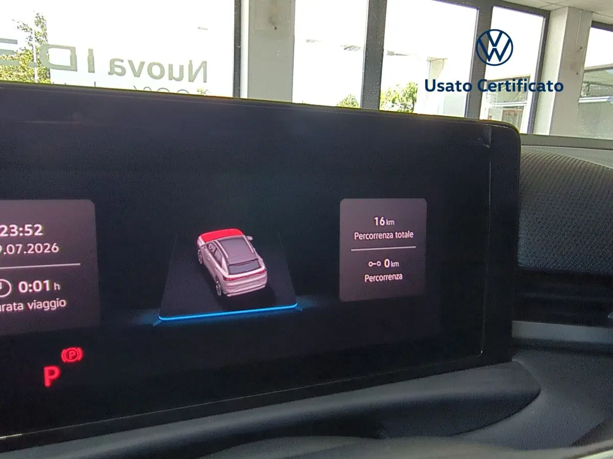 Volkswagen T-Roc nuova a Benevento (12)