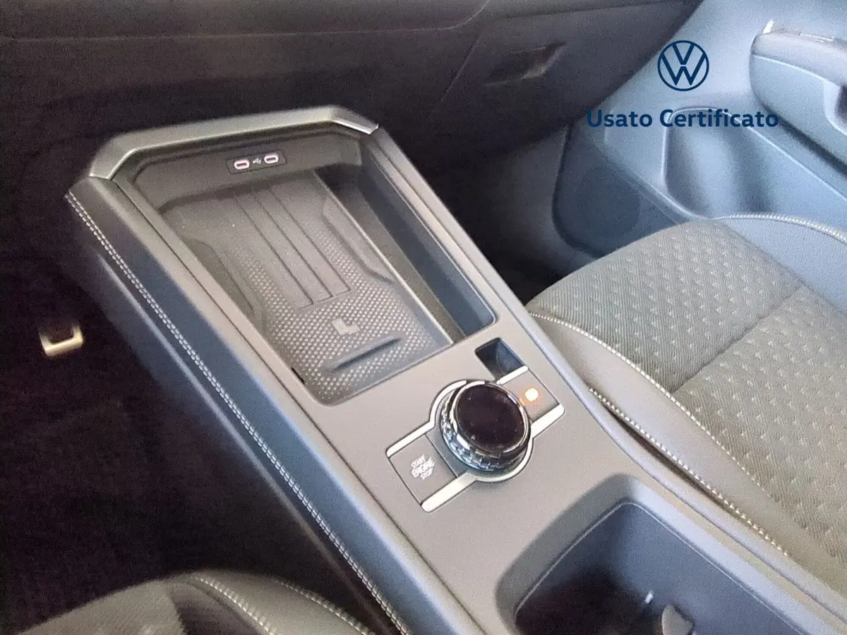 Volkswagen T-Roc nuova a Benevento (15)