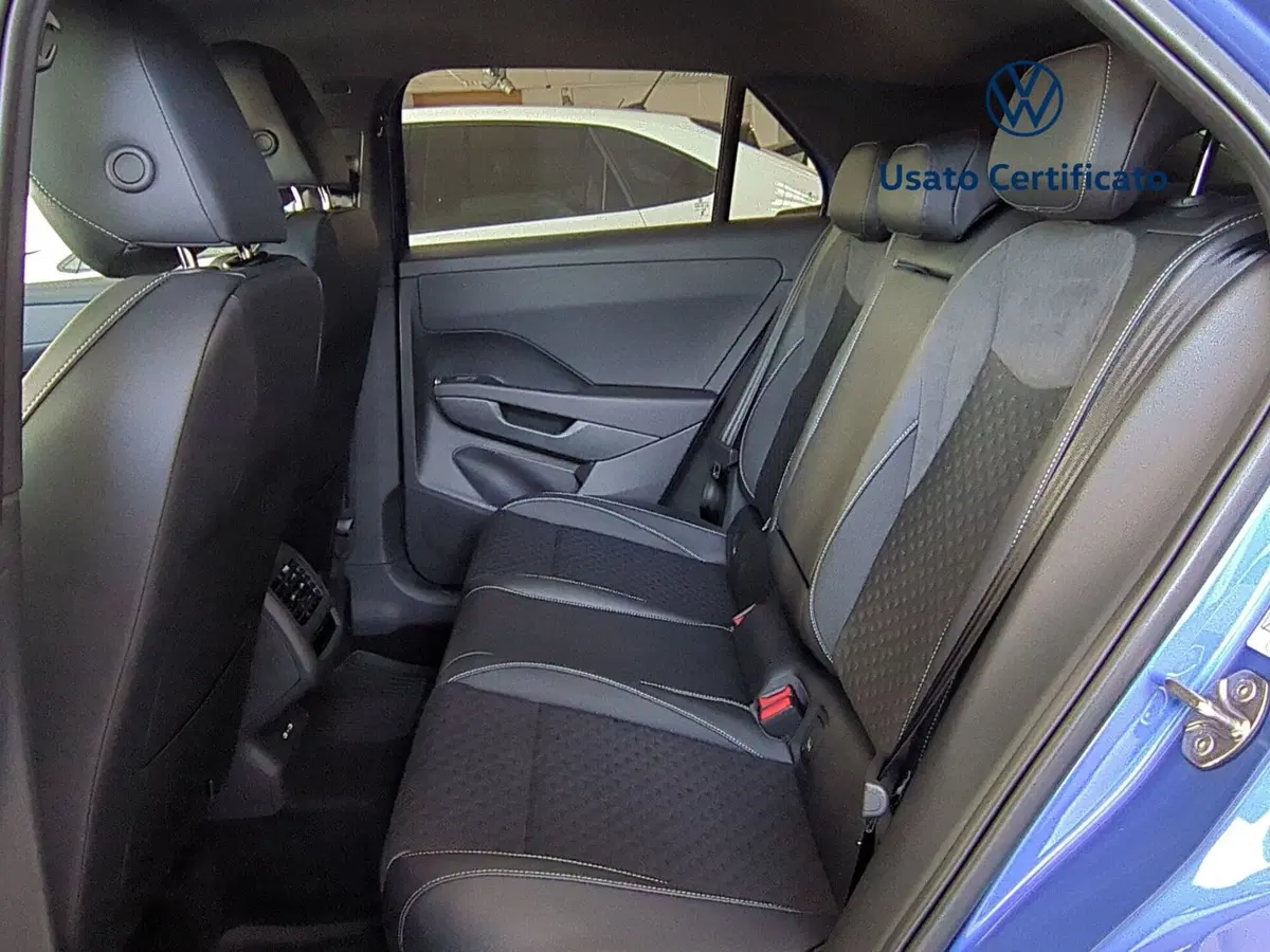 Volkswagen T-Roc nuova a Benevento (16)