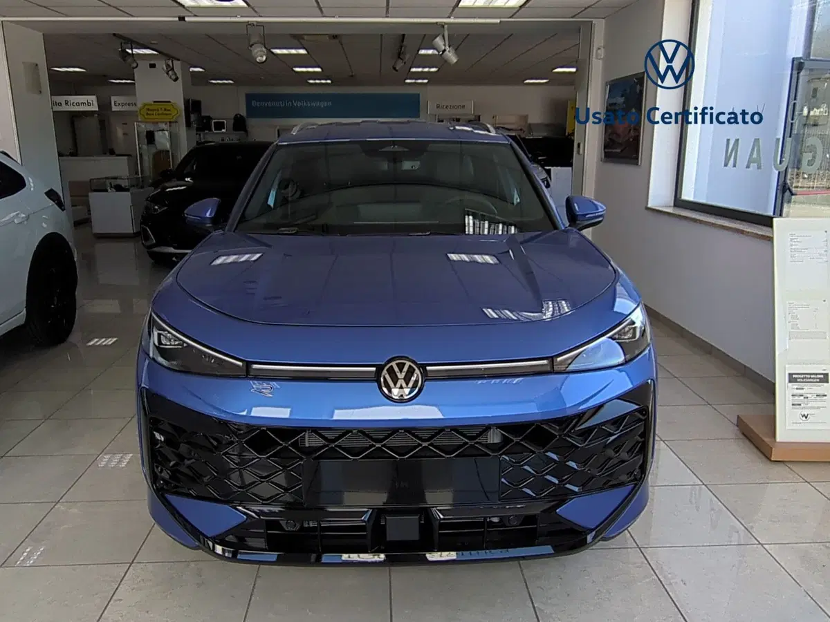 Volkswagen T-Roc nuova a Benevento (2)