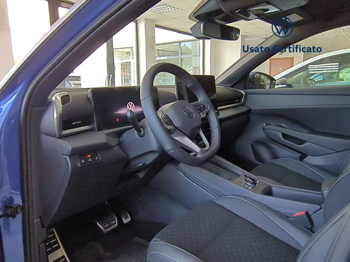 Volkswagen T-Roc nuova a Benevento (9)