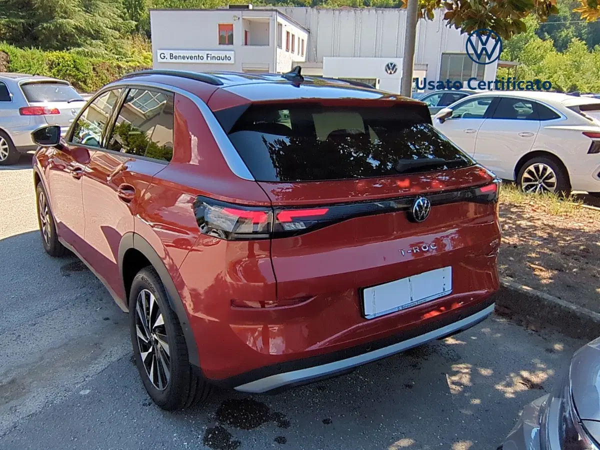 Volkswagen T-Roc nuova a Benevento (7)