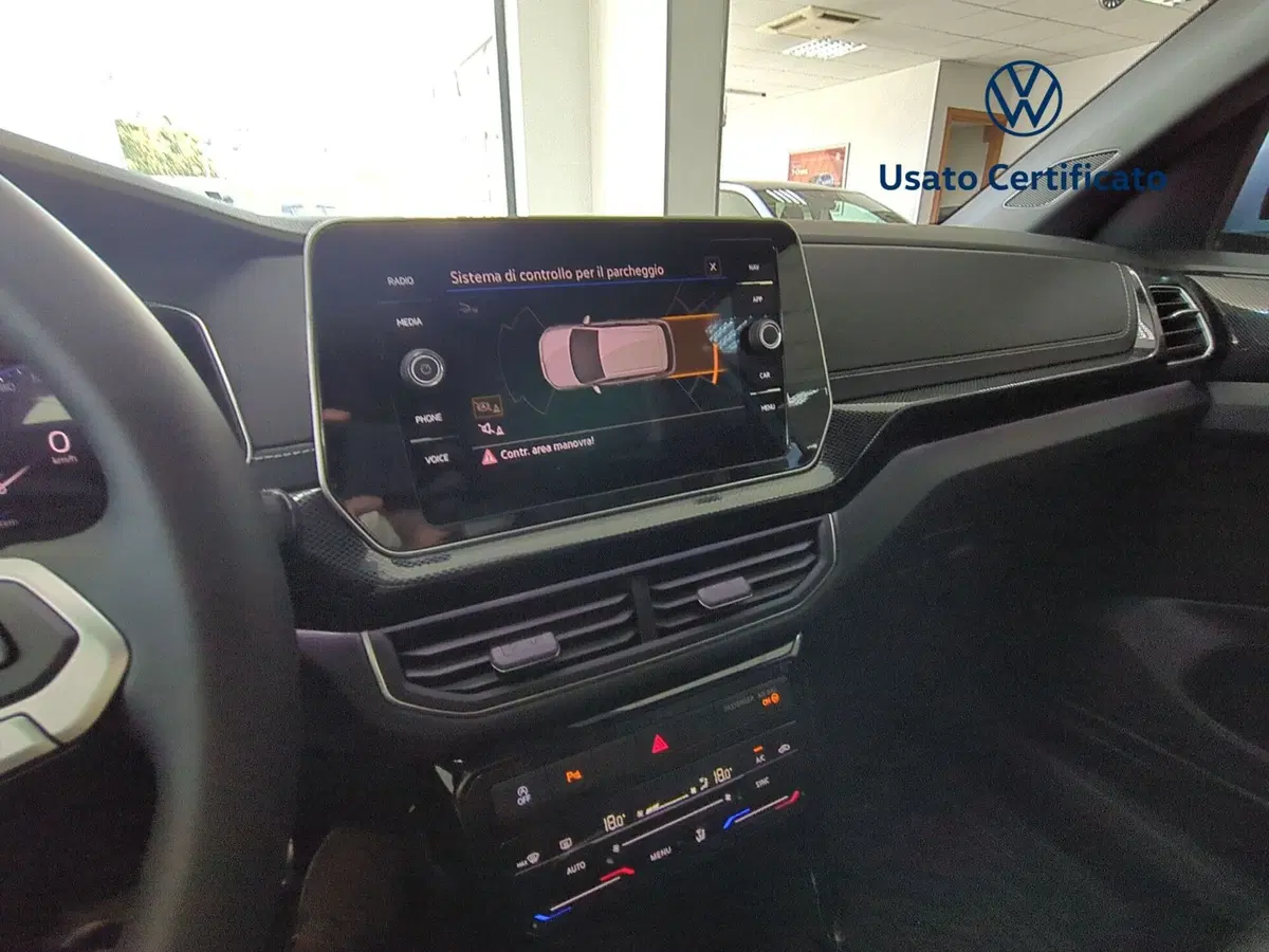 Volkswagen T-Cross nuova a Benevento (18)