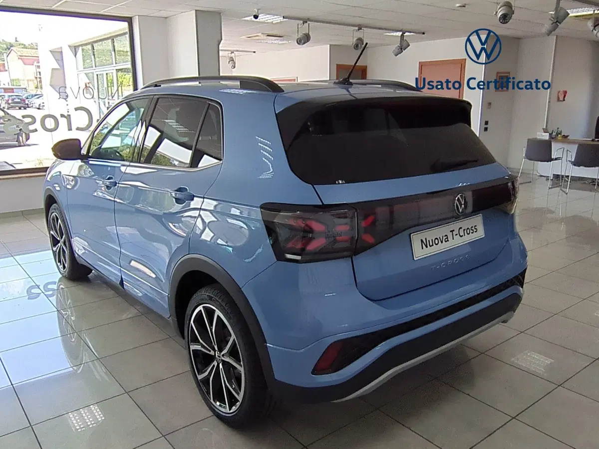 Volkswagen T-Cross nuova a Benevento (4)