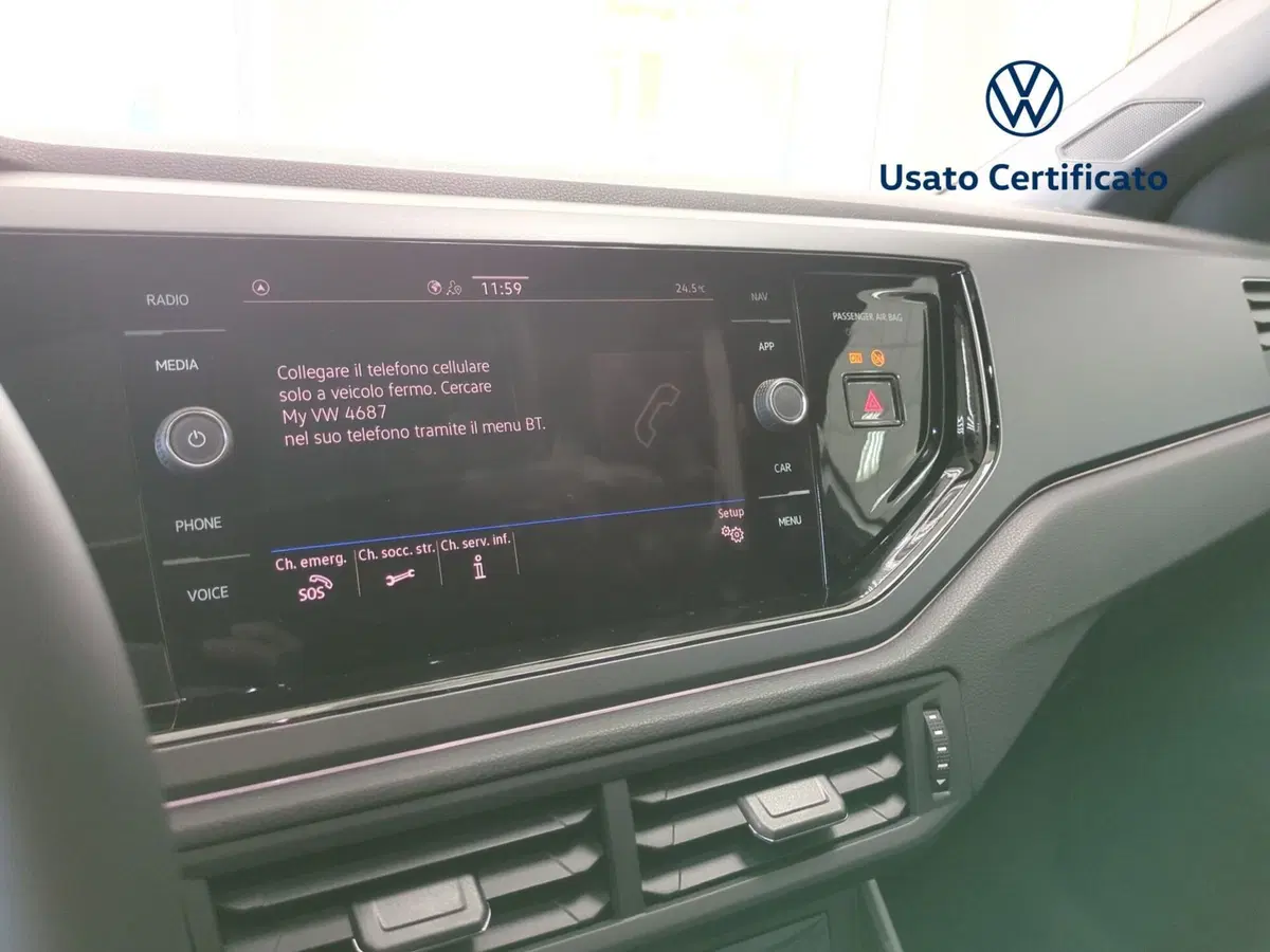 Volkswagen Taigo nuova a Avellino (18)