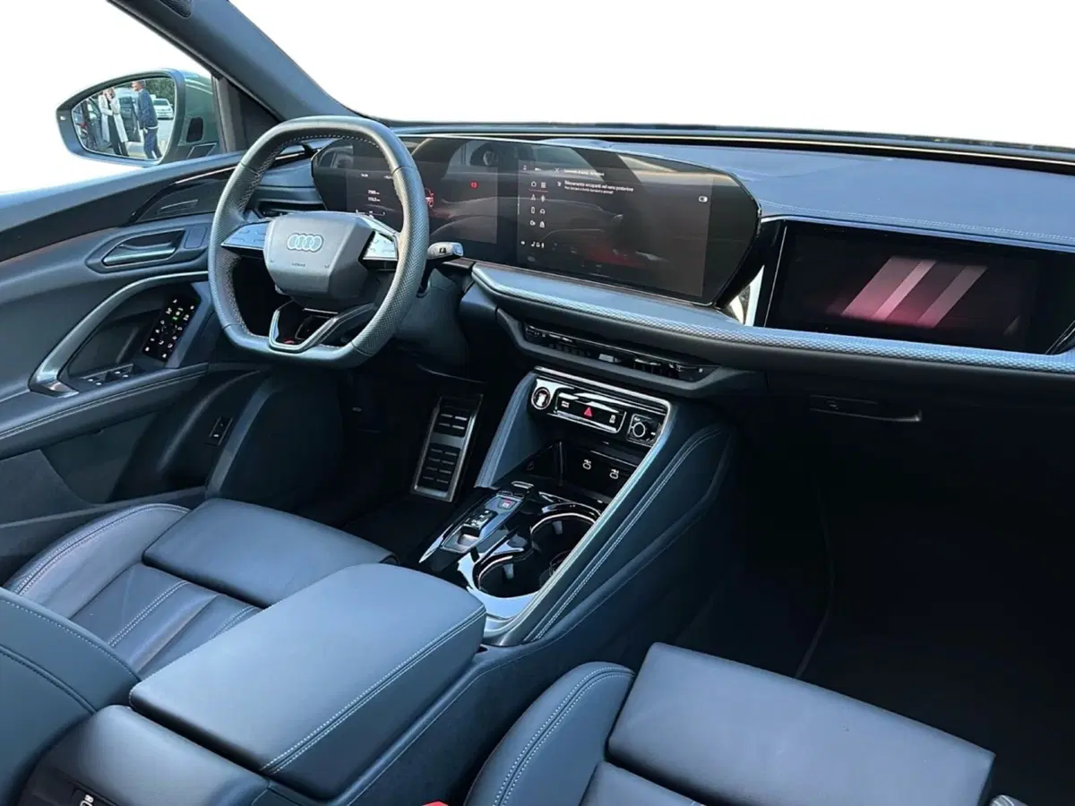 Audi Q5 Sportback usata a Napoli (10)