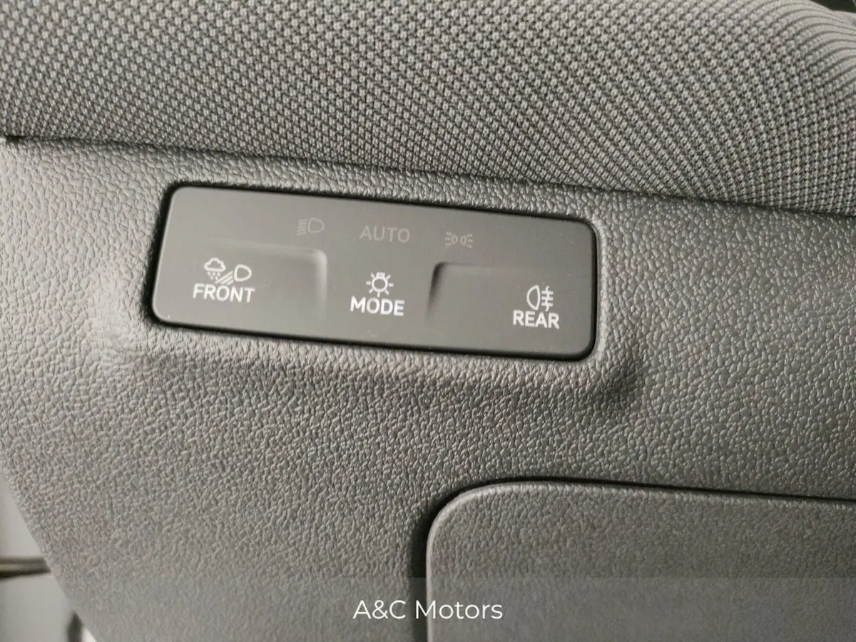 Volkswagen T-Roc nuova a Napoli (12)
