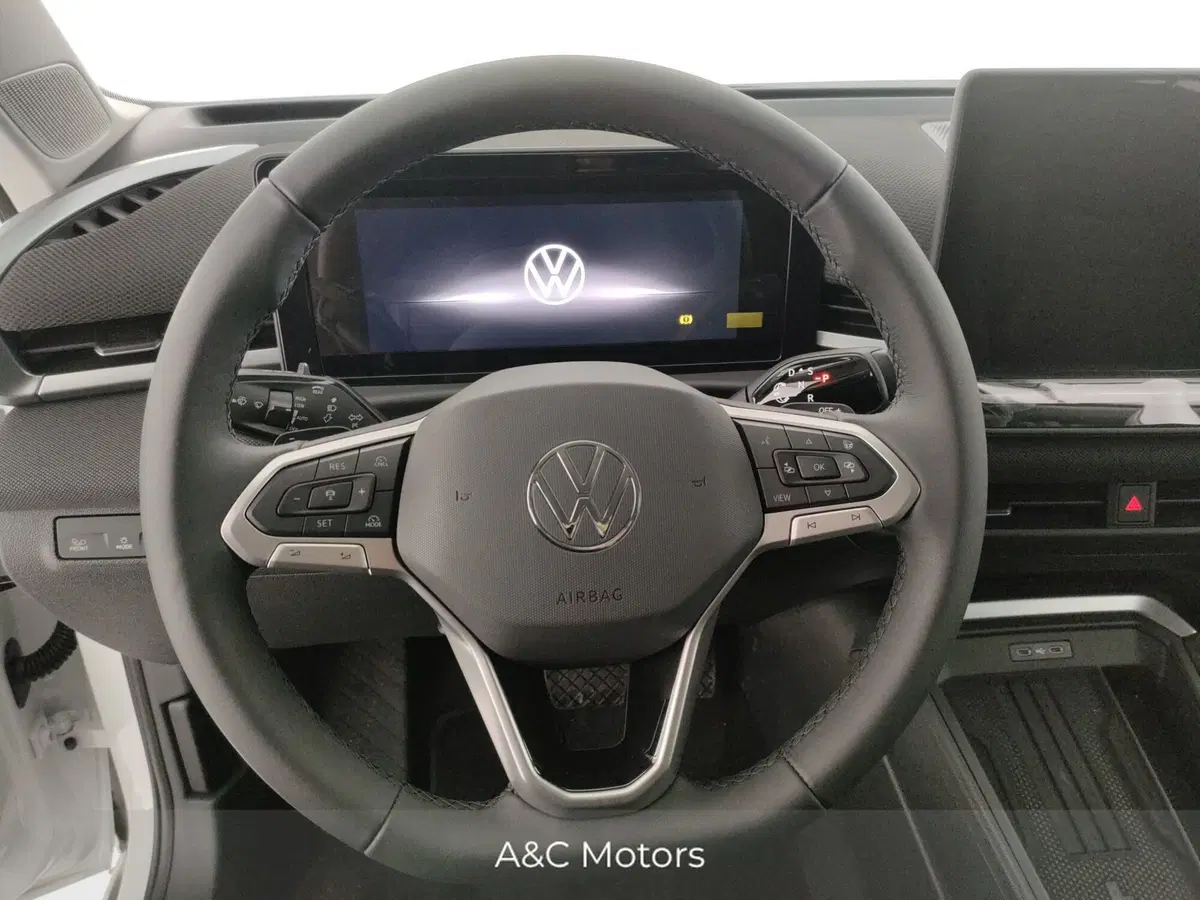 Volkswagen T-Roc nuova a Napoli (14)