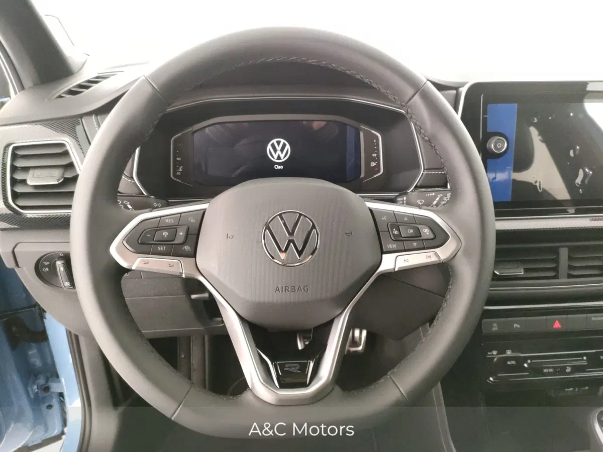 Volkswagen T-Cross nuova a Napoli (15)