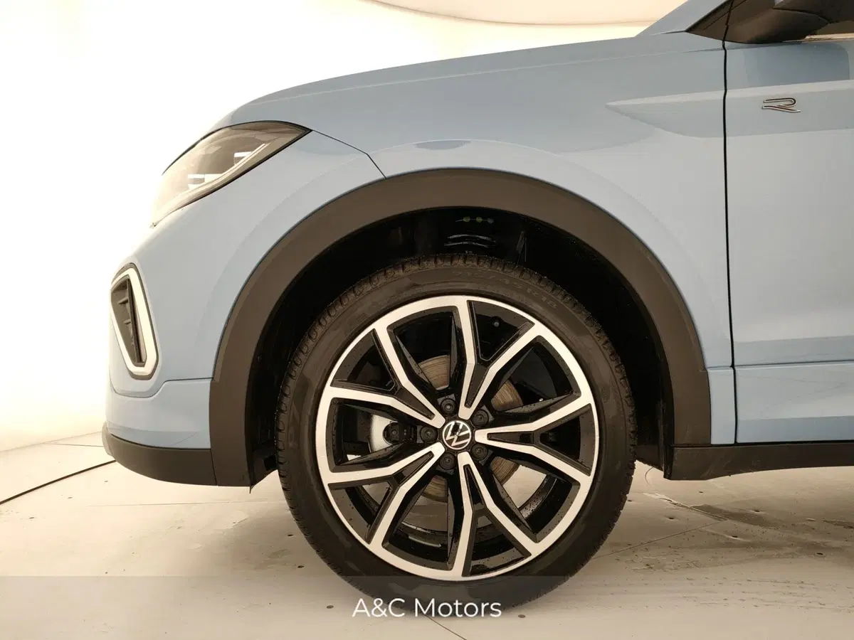Volkswagen T-Cross nuova a Napoli (5)