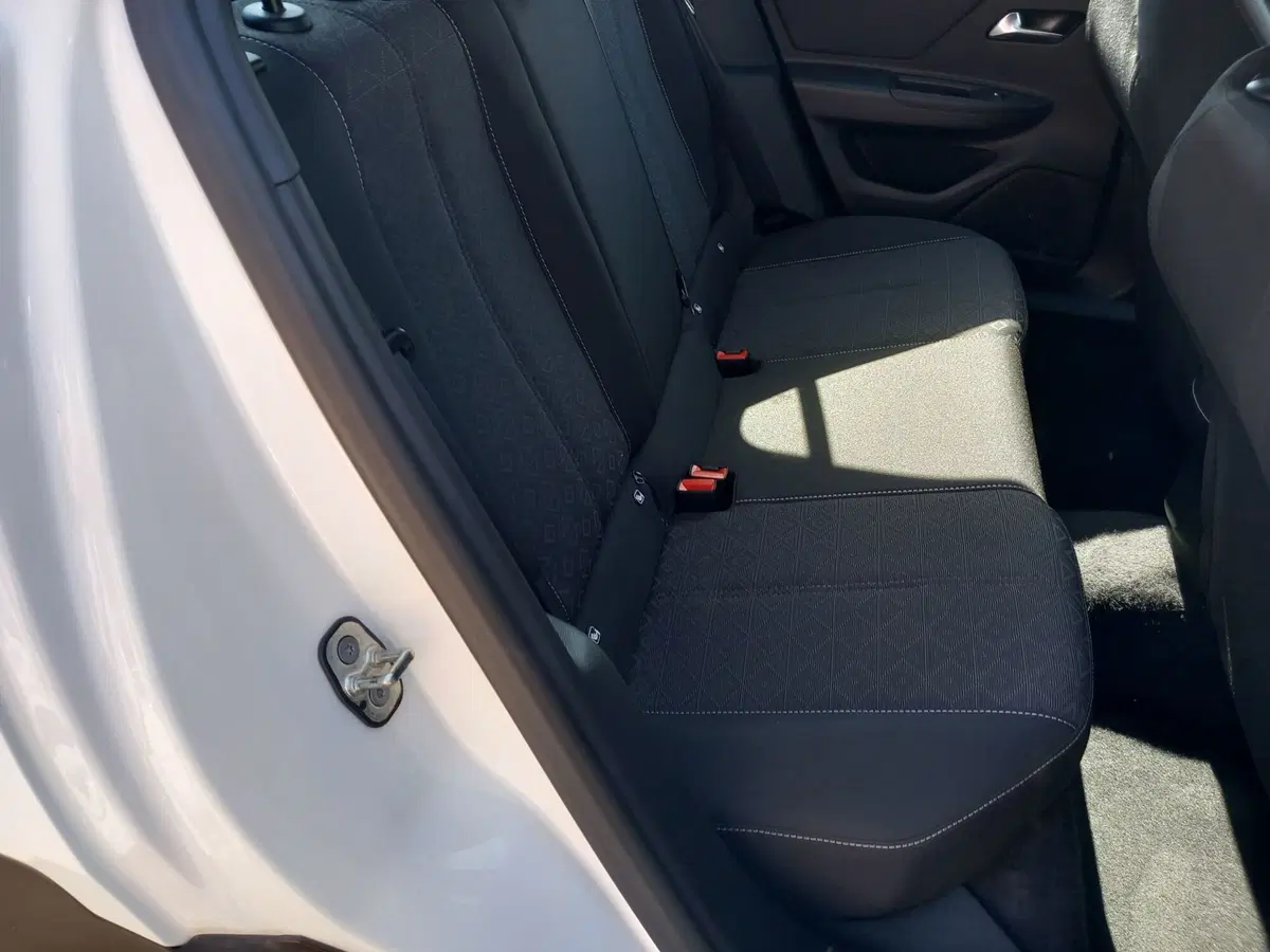 Opel Mokka usata a Lucca (14)