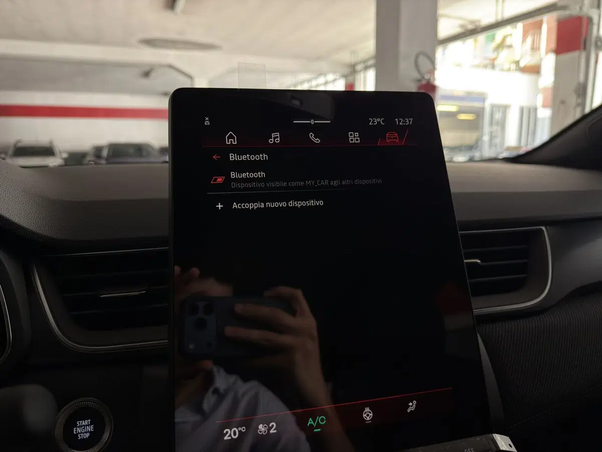 Renault Symbioz usata a Milano (14)