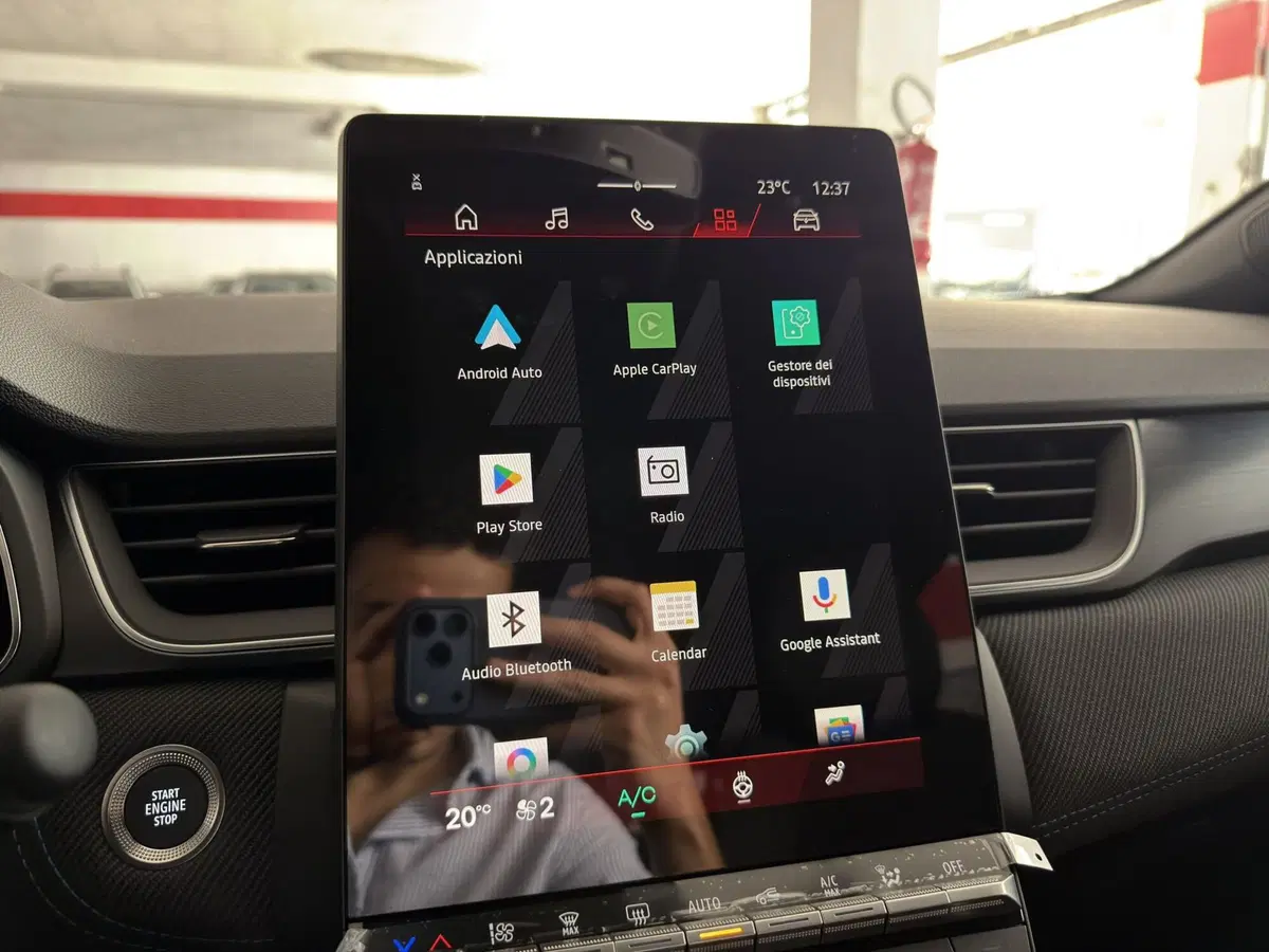 Renault Symbioz usata a Milano (15)