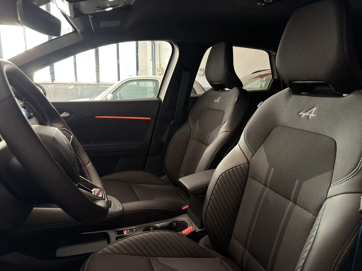 Renault Symbioz usata a Milano (16)