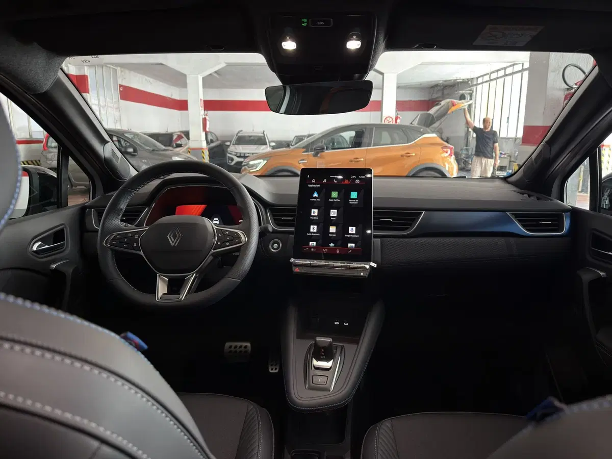 Renault Symbioz usata a Milano (19)