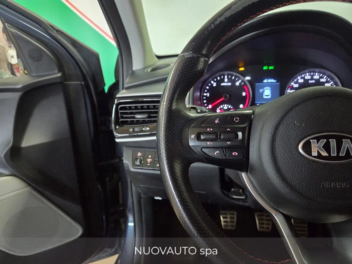 Kia Stonic usata a Arezzo (12)